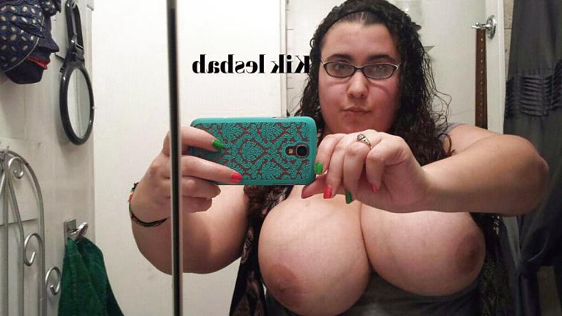 11P Big boobs  from the united states