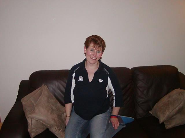 7P Mature plump scottish wife