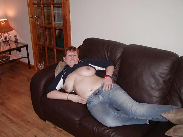 7P Mature plump scottish wife
