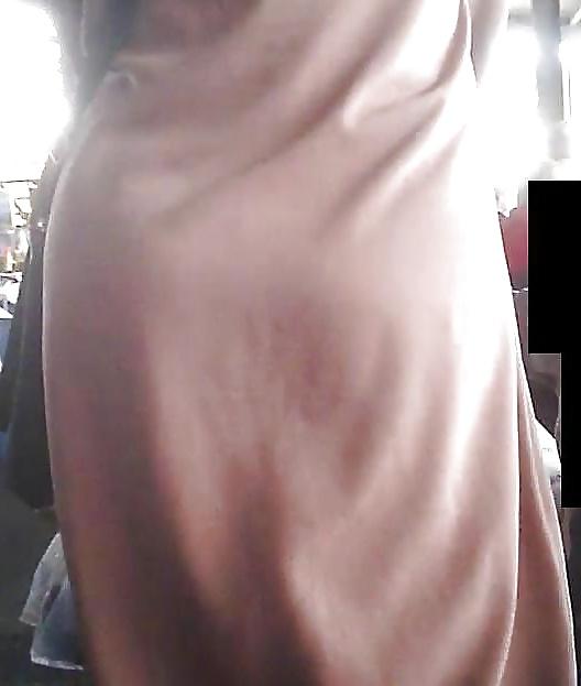 25P Candid Arab Ass - Voyeur Big Mature Butt - Street Booty