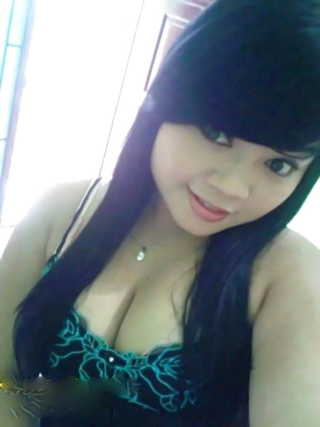 9P Gadis Tetek Montok