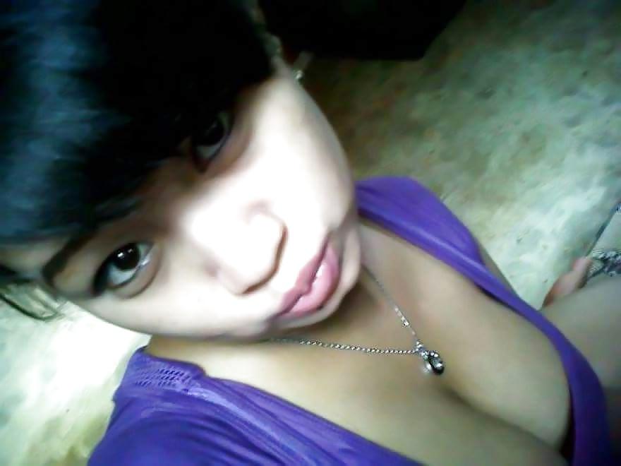 9P Gadis Tetek Montok