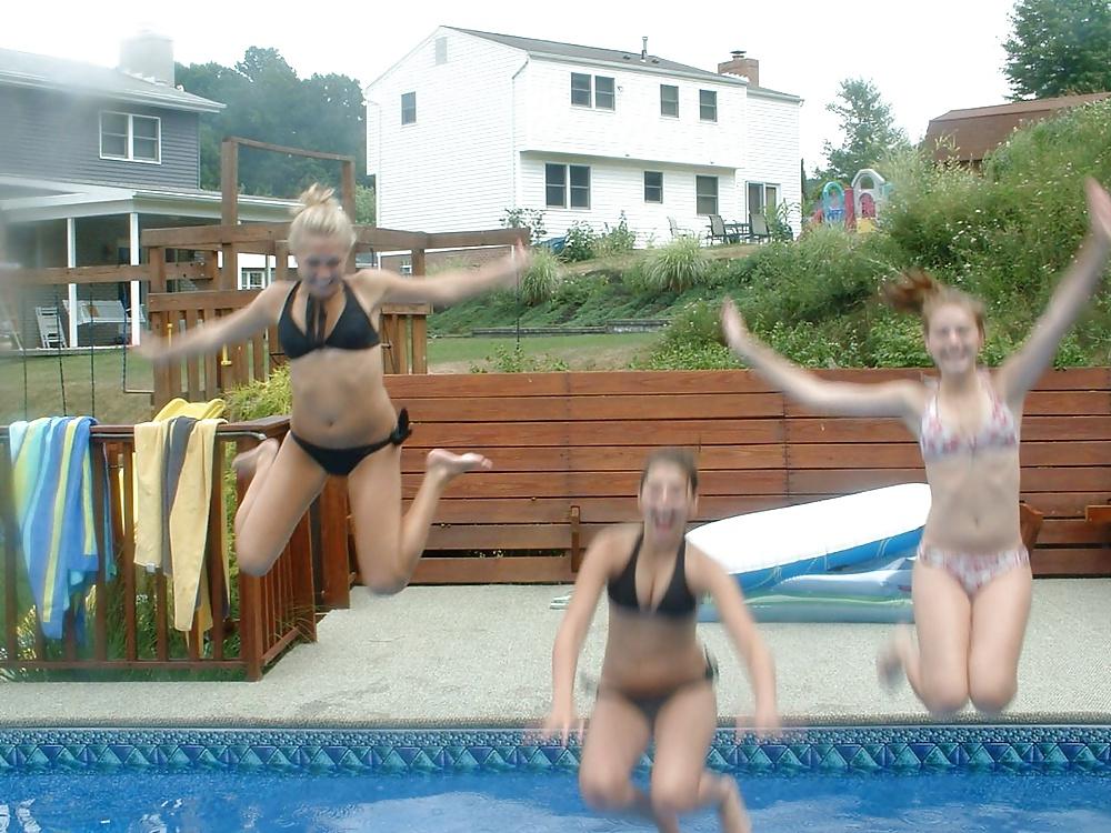 25P Bikini Babes 14