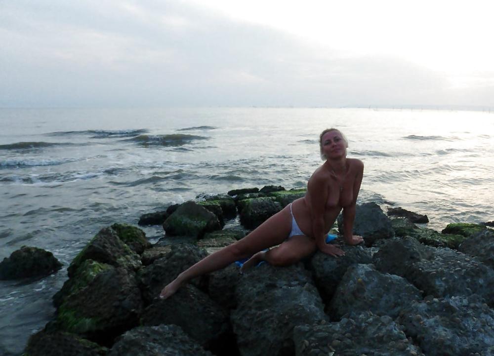 25P Russian Swinger Wife Private Life 