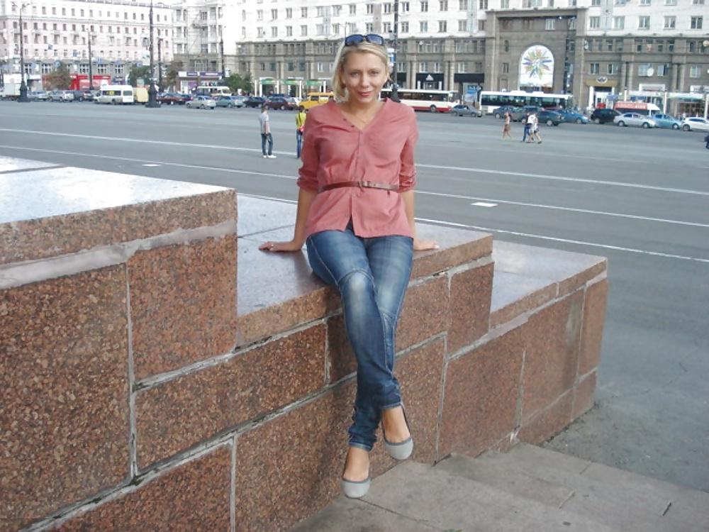 25P Russian Swinger Wife Private Life 