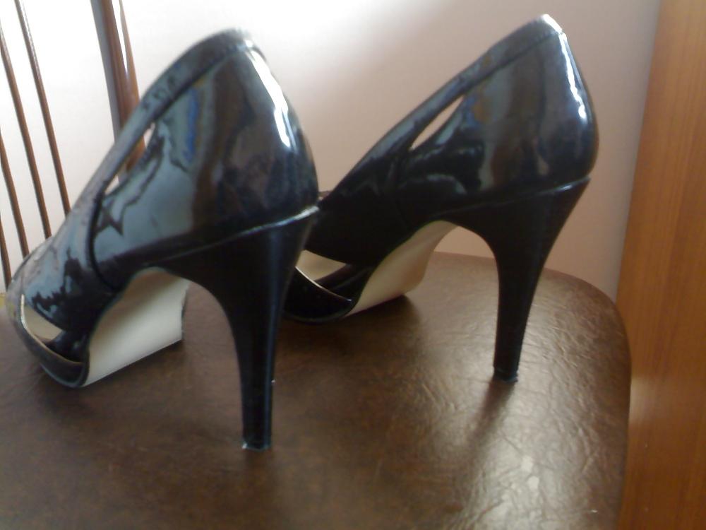 11P Fuck and cum on boss heels