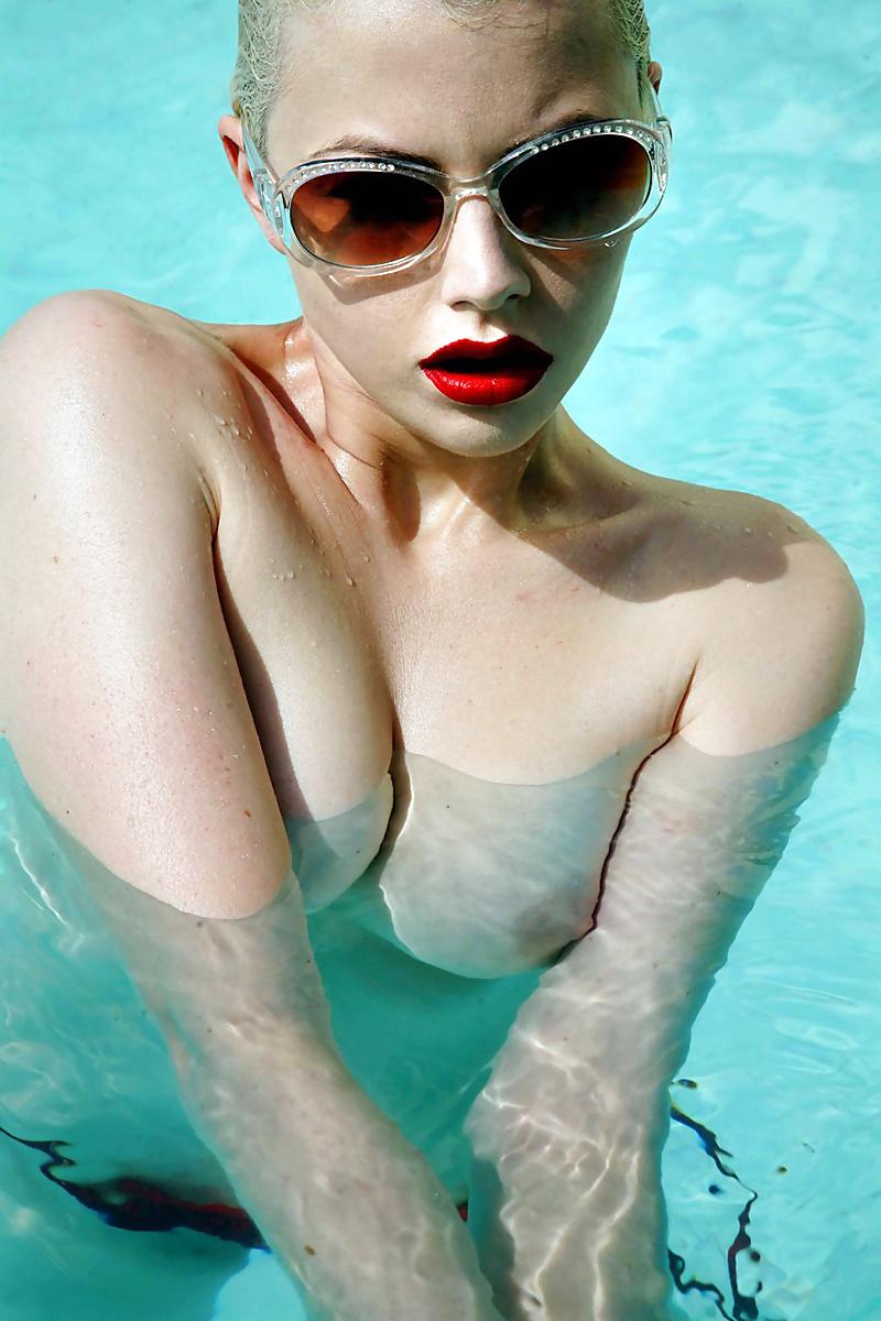 25P Erotic photography 5
