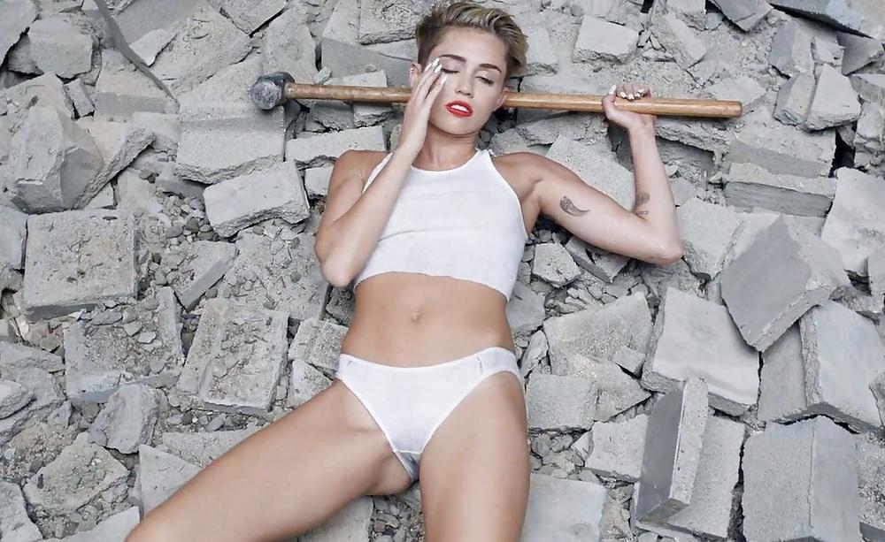25P Miley cyrus