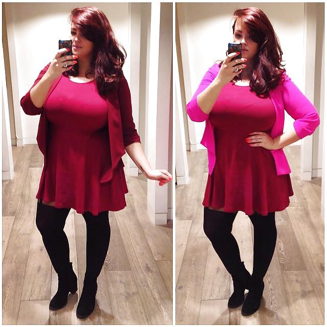 15P English Girl With Large Breasts