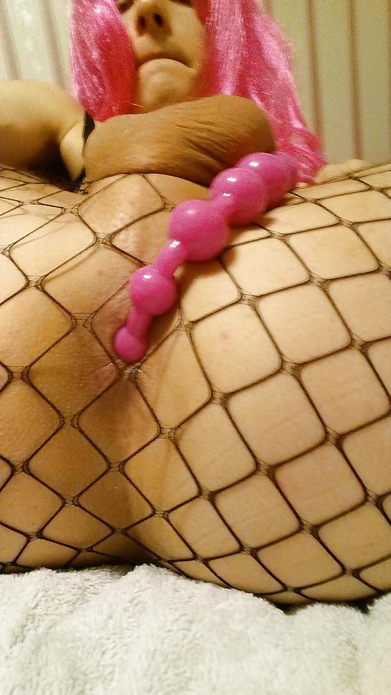 25P Playing with my new toy! Anal Beads! 