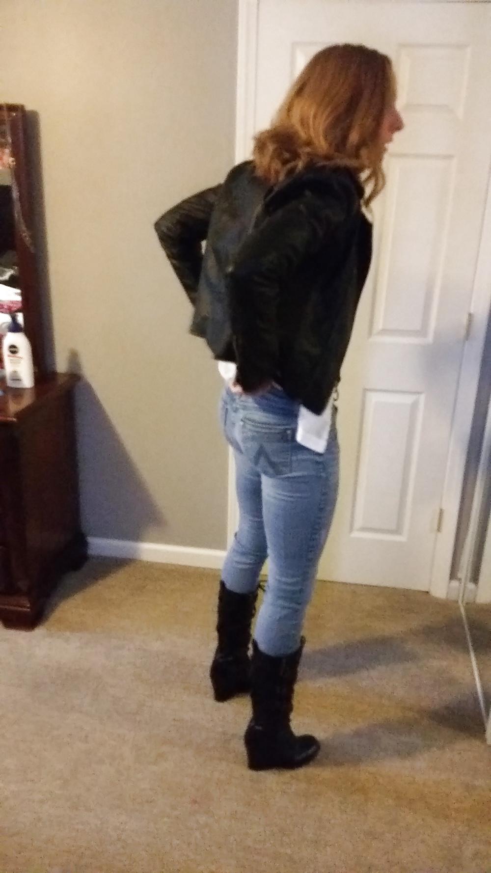8P Getting ready in boots and jeans