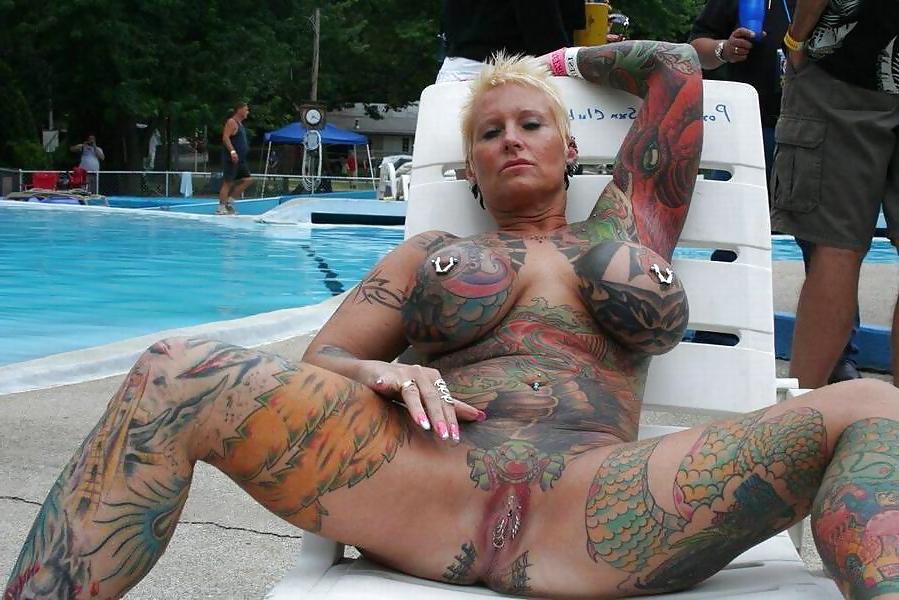 16P Pierced pussy