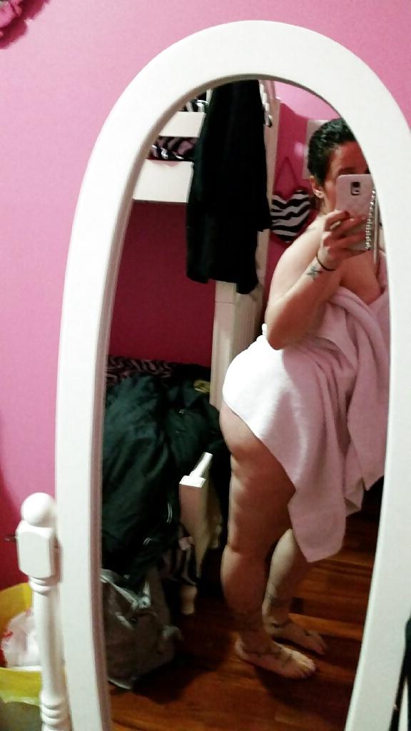 19P Meg! Wild chick who shows off her booty!