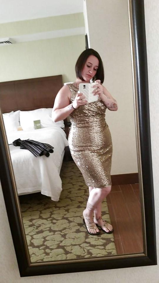 19P Meg! Wild chick who shows off her booty!