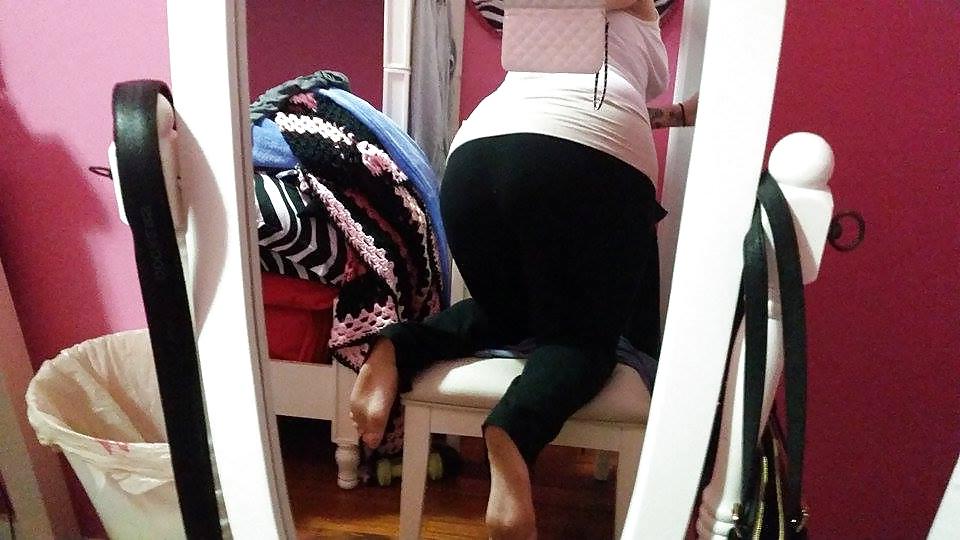19P Meg! Wild chick who shows off her booty!