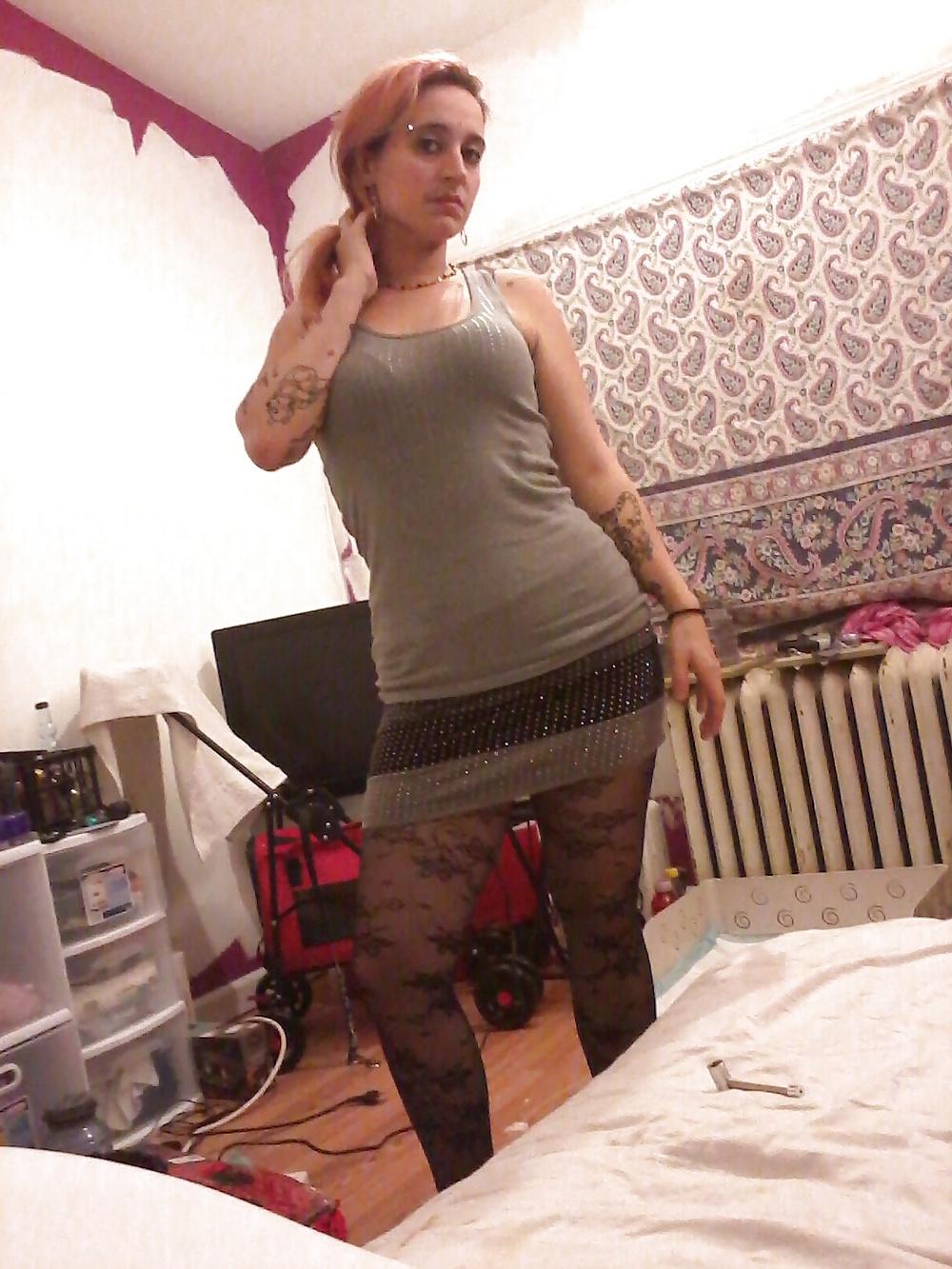 19P Meg! Wild chick who shows off her booty!