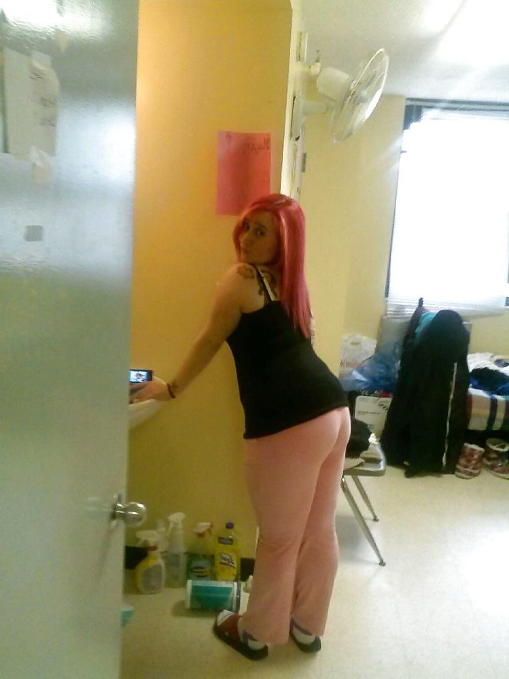 19P Meg! Wild chick who shows off her booty!