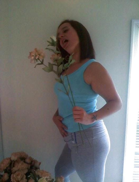 19P Meg! Wild chick who shows off her booty!