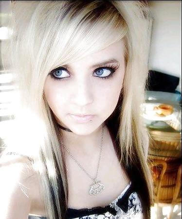 25P Moshe Loves Emo Girls With Beautiful Eyes