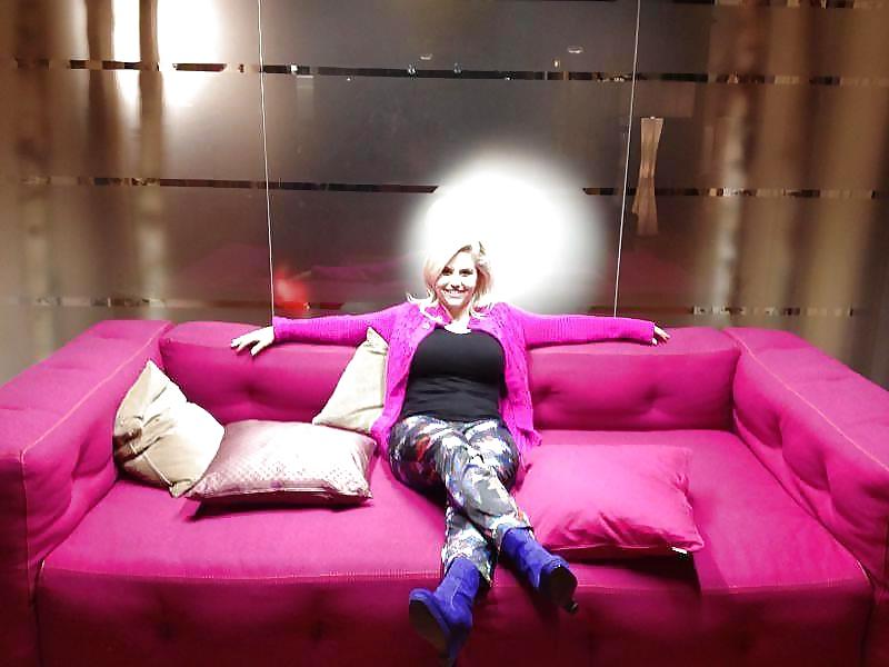 24P Geile Schlagerschlampe Beatrice Egli