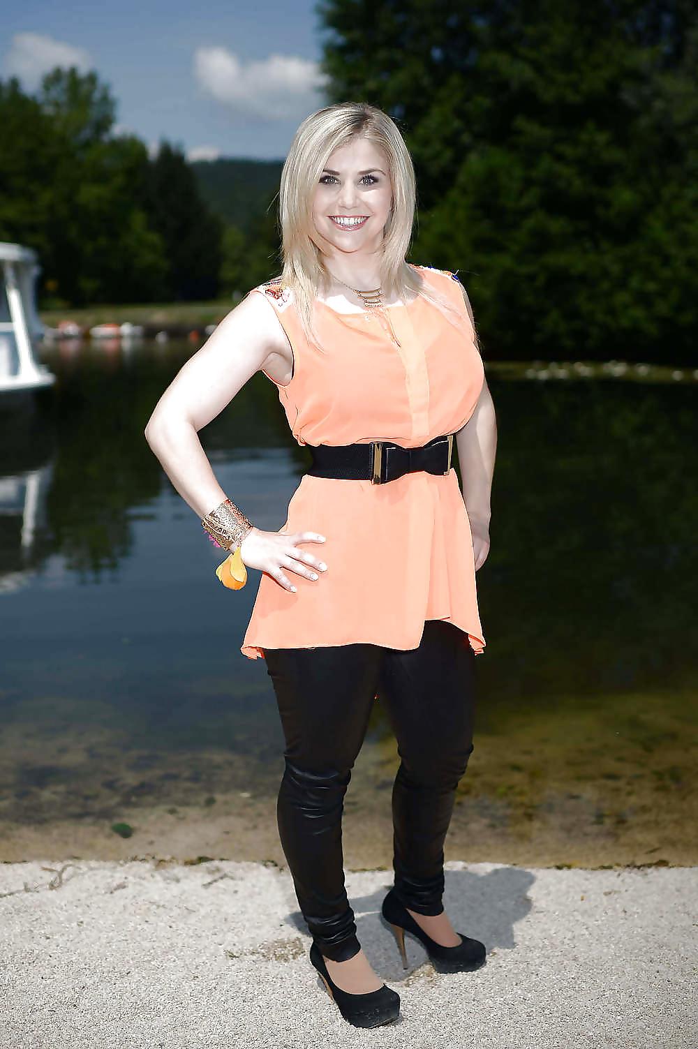 24P Geile Schlagerschlampe Beatrice Egli