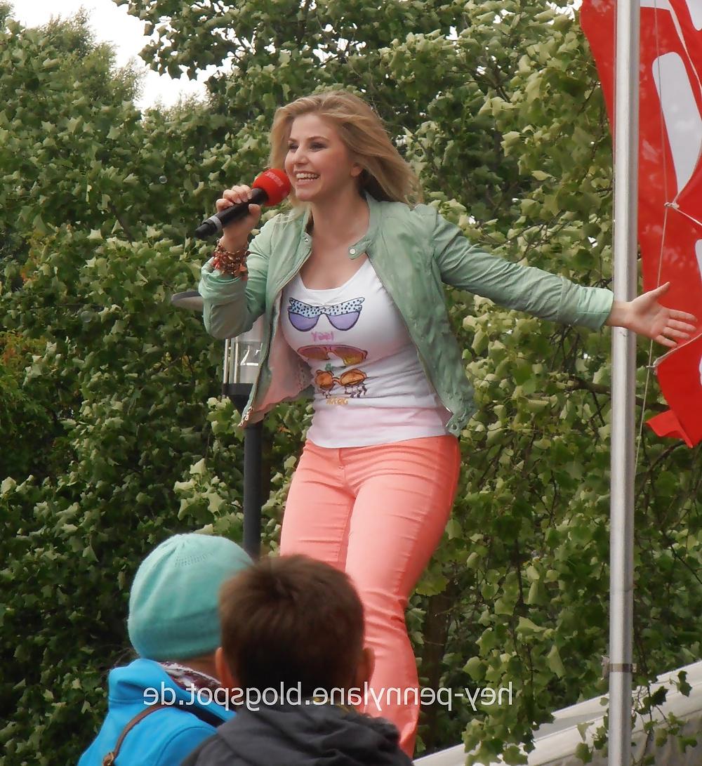 24P Geile Schlagerschlampe Beatrice Egli