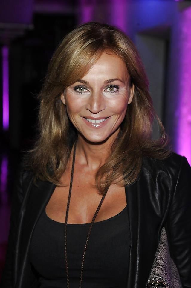 25P Gorgeous celebrities
