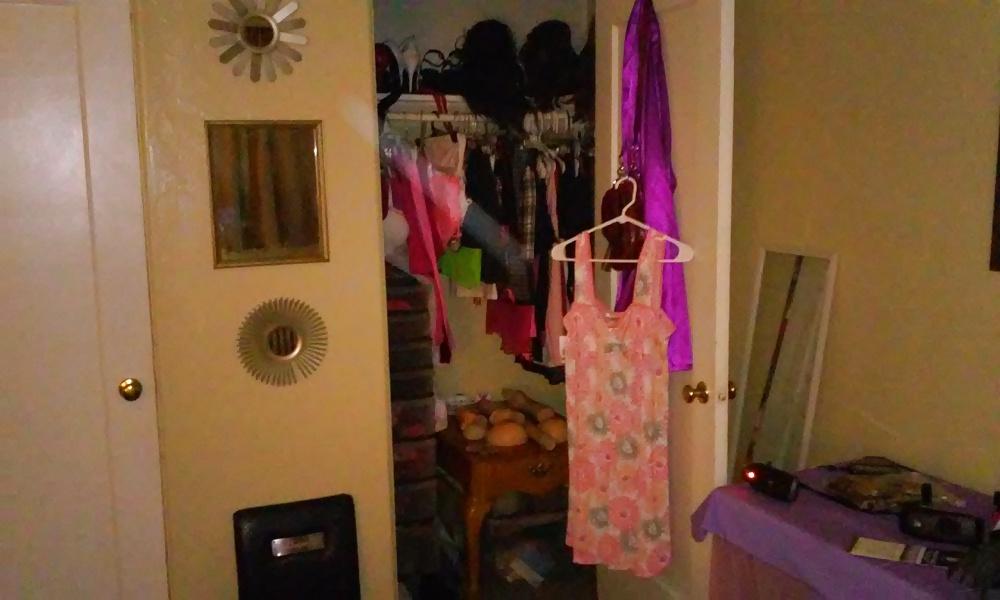20P Lisa's closet and other Crossdressing fun
