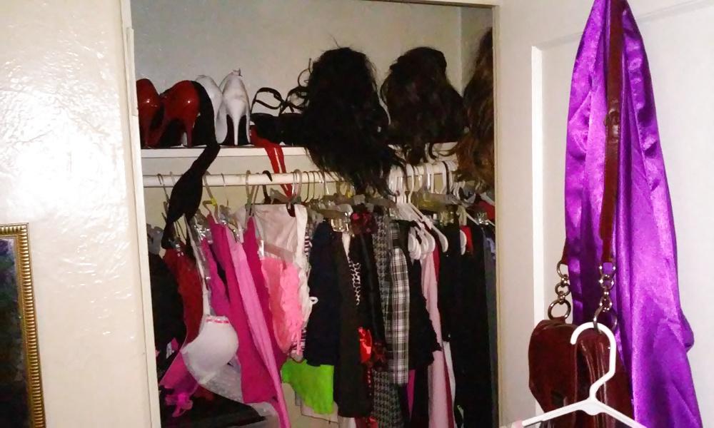20P Lisa's closet and other Crossdressing fun