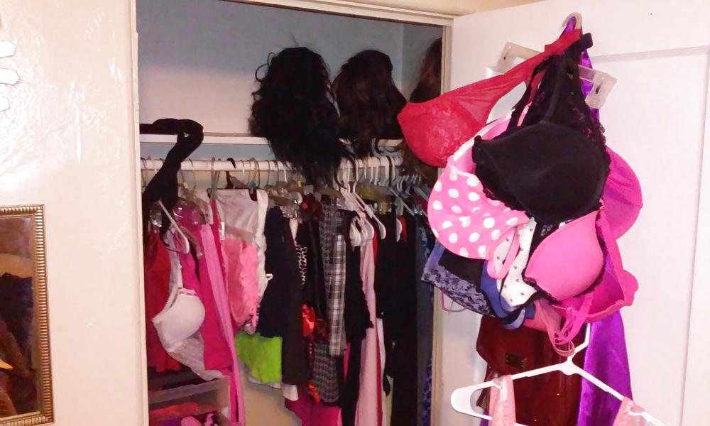 20P Lisa's closet and other Crossdressing fun