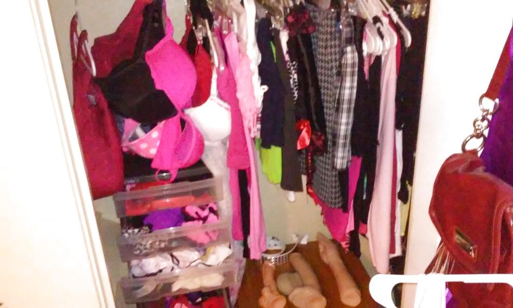 20P Lisa's closet and other Crossdressing fun