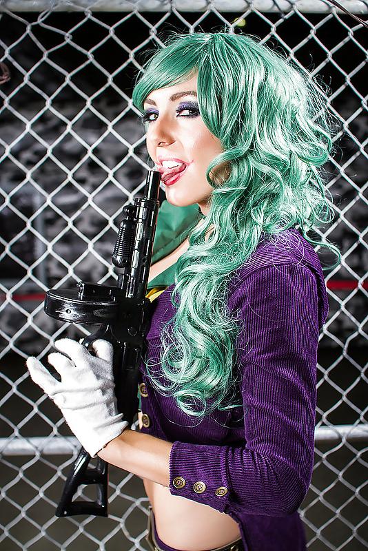 25P Jessica Nigri...Do you think her hacked pics real or fake?