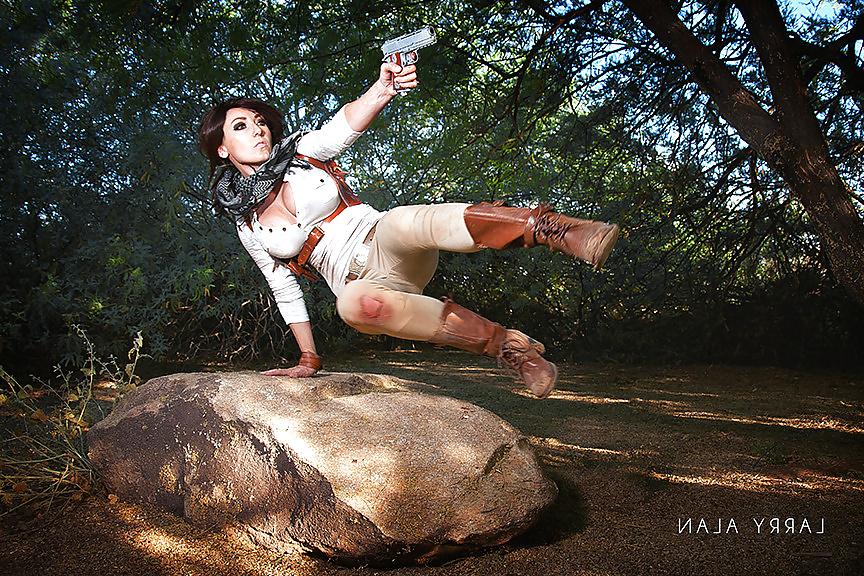 25P Jessica Nigri...Do you think her hacked pics real or fake?