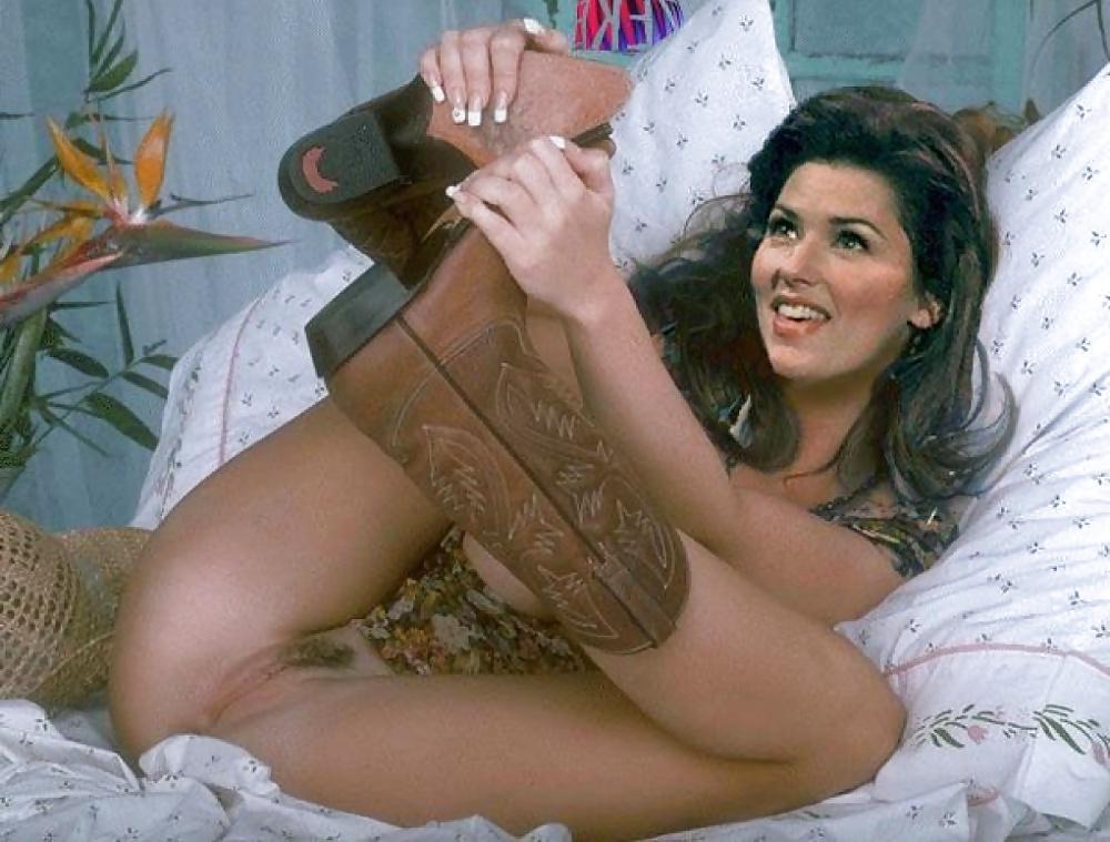25P SHANIA TWAIN NUDE FANTASY PHOTO GALLERY