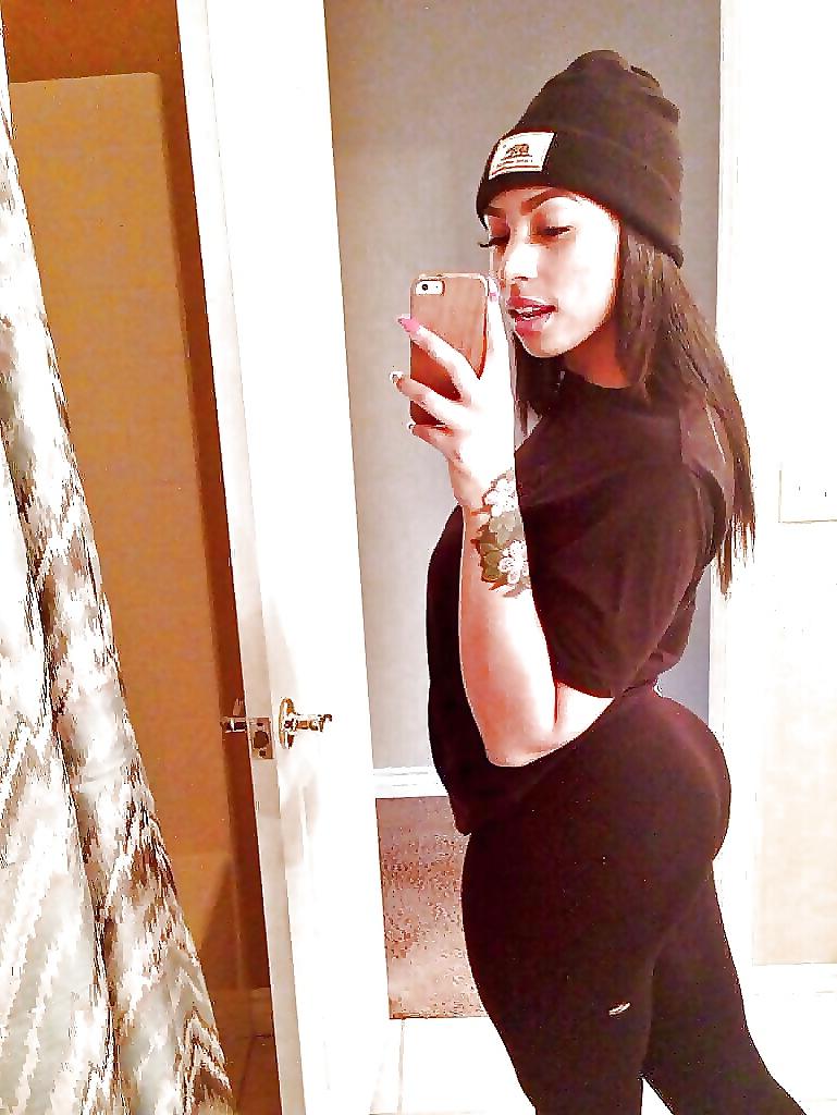 25P Big booty latina bitches pt.1
