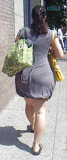 25P Candid Mom Big Butt - Street Voyeur  Booty 