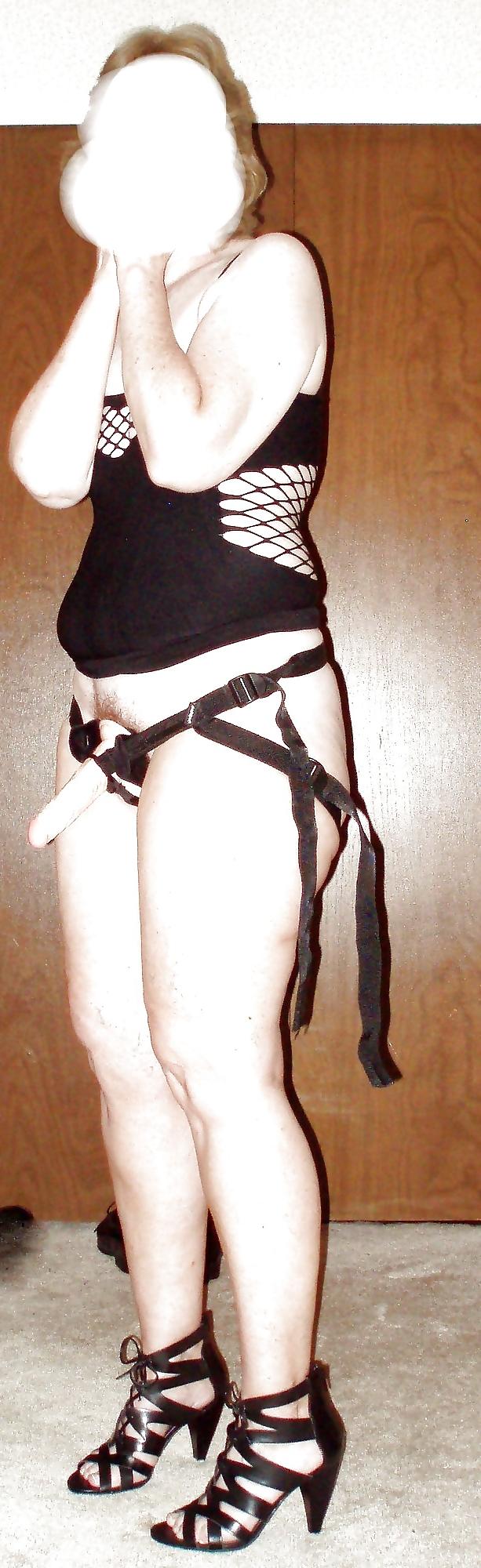 10P Mature wife fucks hubby with a strapon