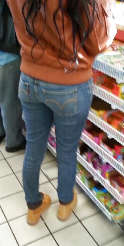 8P Phat Ass at the Store