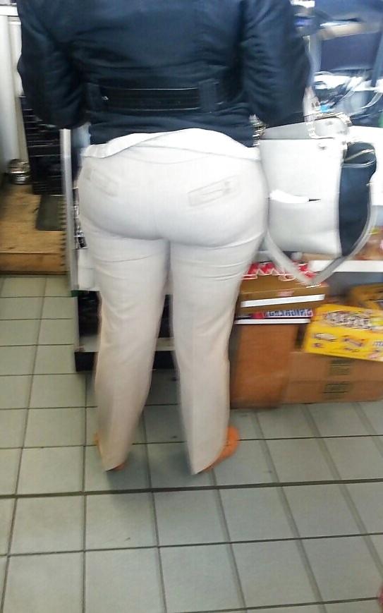 8P Phat Ass at the Store