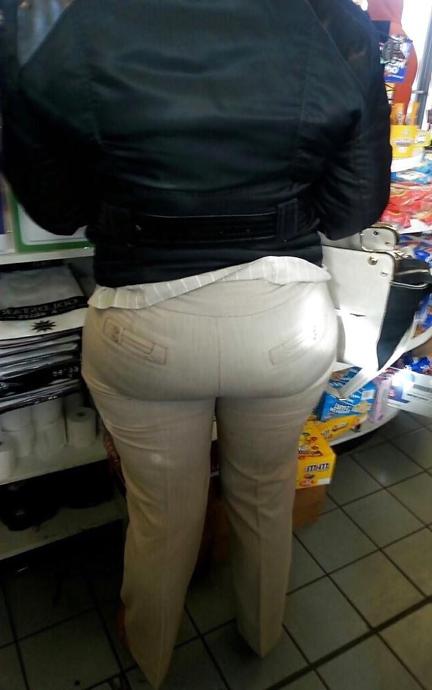 8P Phat Ass at the Store