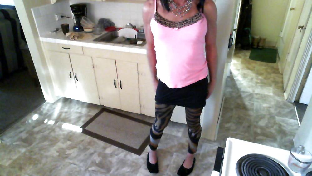 25P Crossdresser in tights