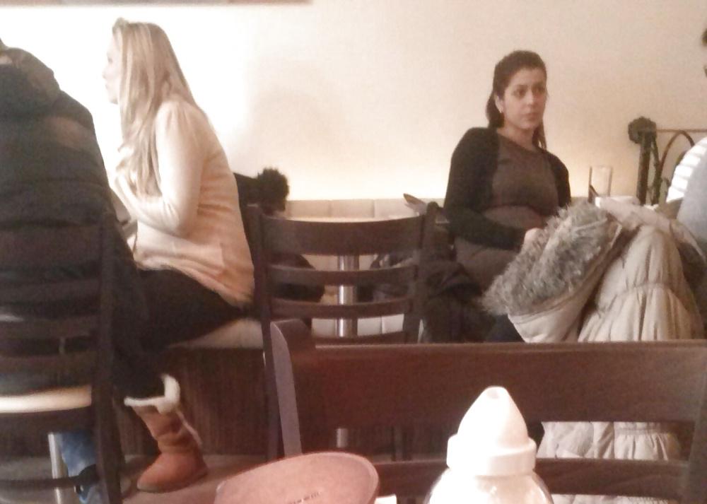 17P Spy in caffe