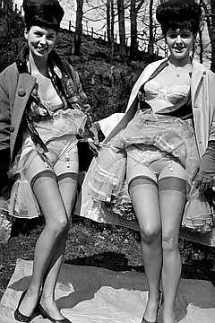 25P English ladies fun posing 1960s