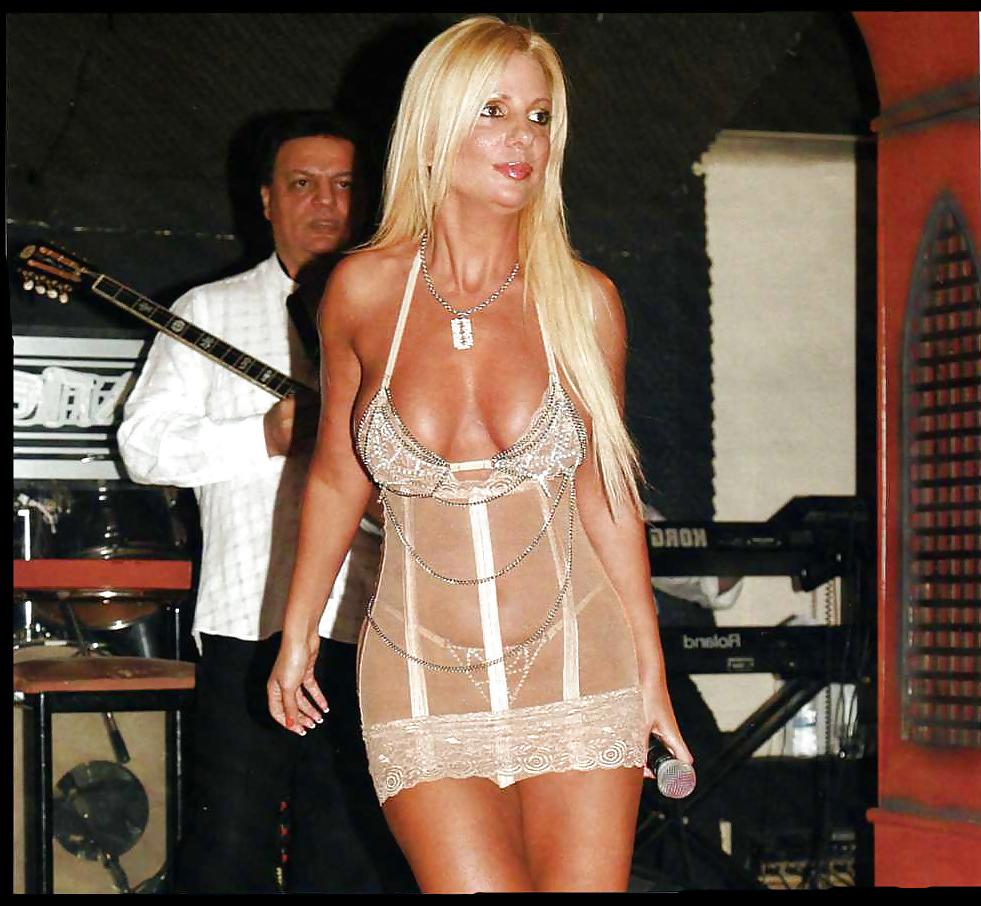 25P Greek celebrities stela bezentakou