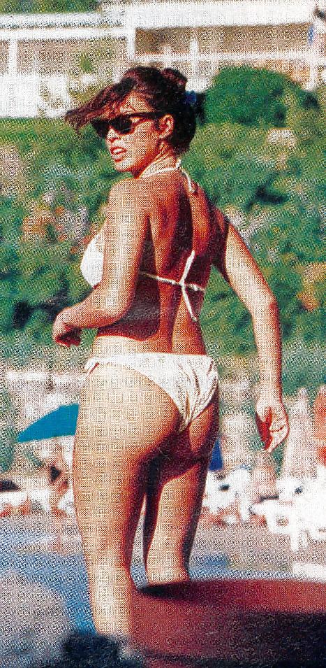 25P Greek celebrities vana barba