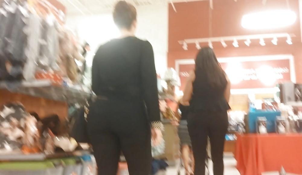 16P Thick big booty white girl in TIGHT trousers