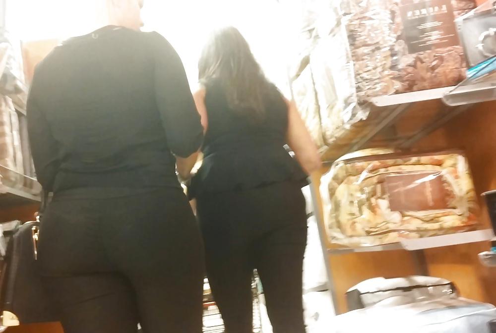 16P Thick big booty white girl in TIGHT trousers