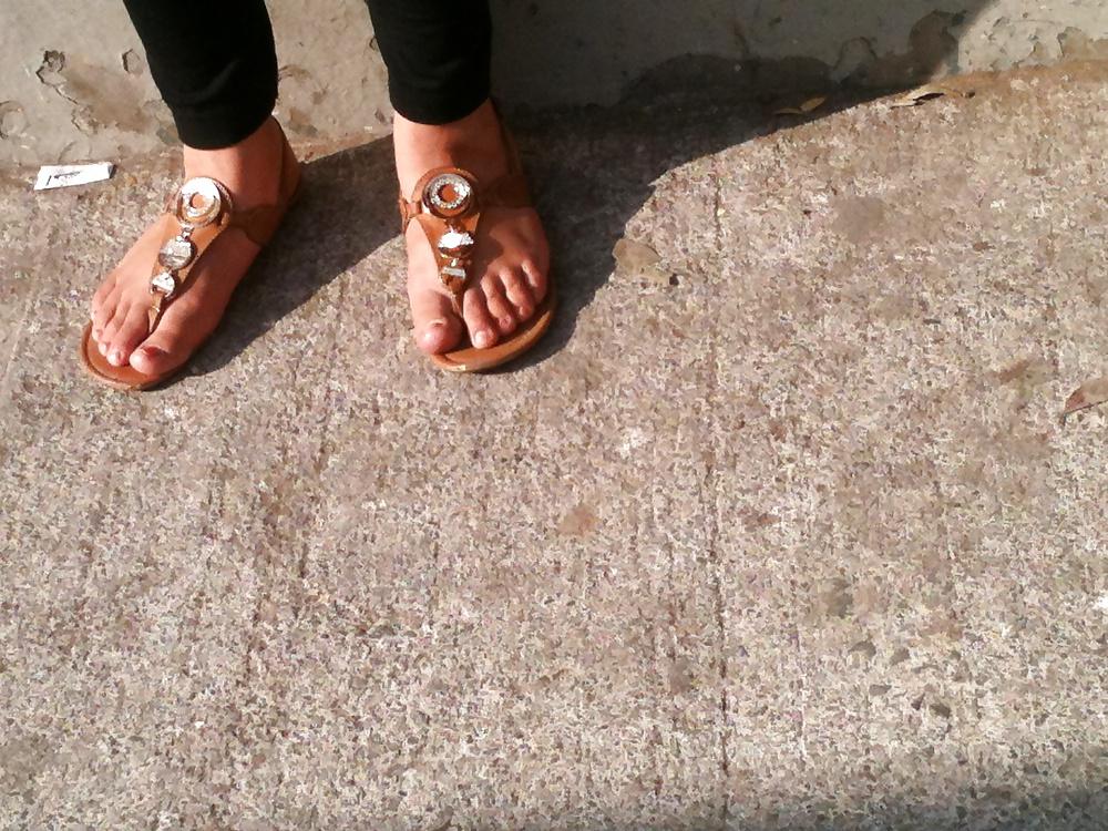 21P Feets and the street