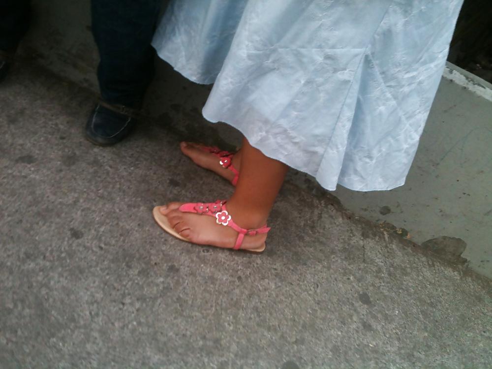 21P Feets and the street