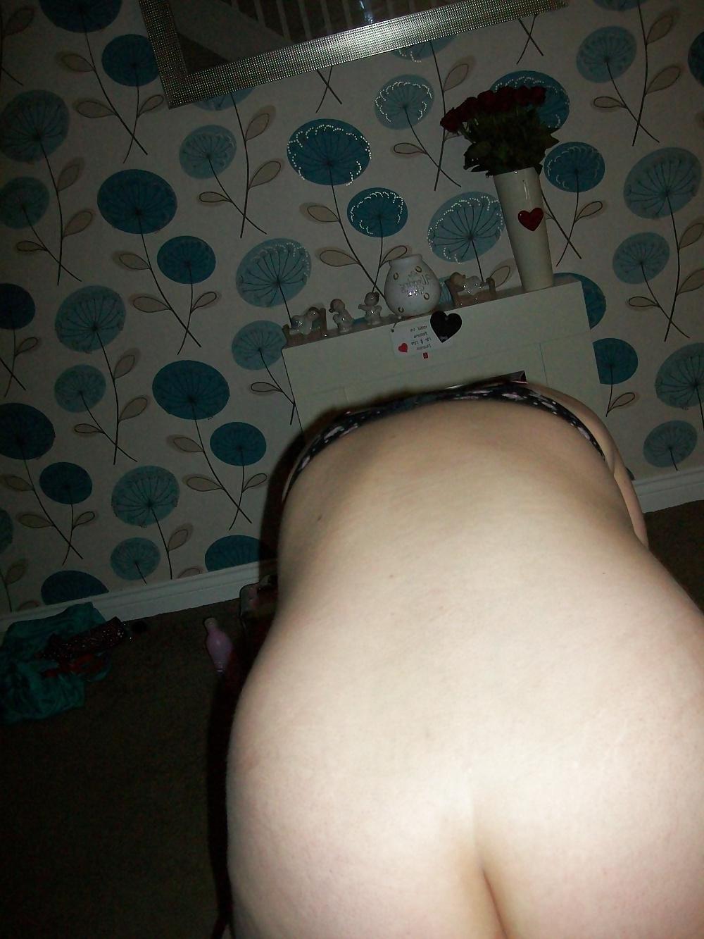 21P Big ass amateur riding 10inch cock
